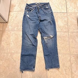 Abercrombie & Fitch (TheAnkle Straight Ultra High Rise) Curve Love Jeans